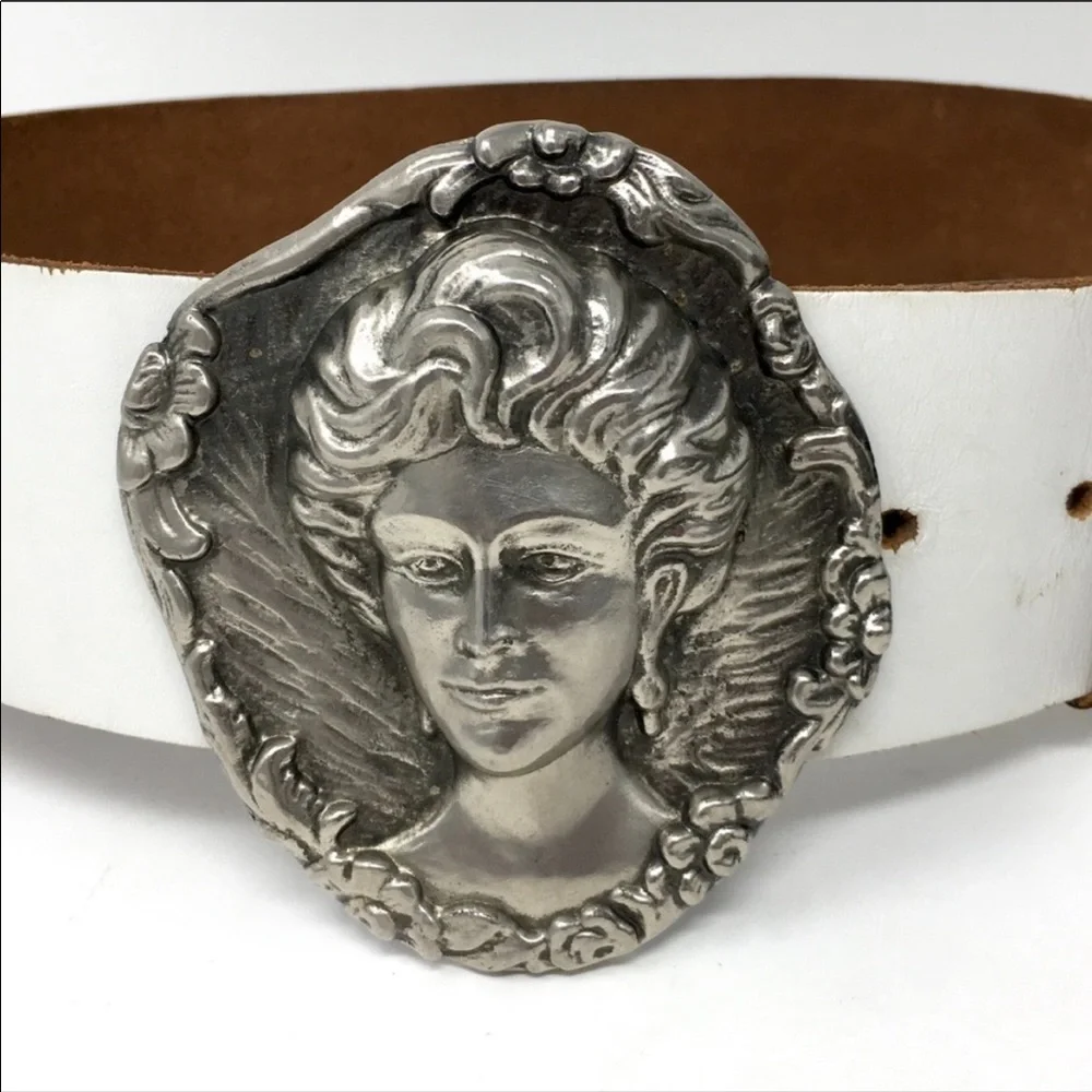J.S.S. Elche Spain Vintage Silvertone Woman Buckle Leather Belt EUC